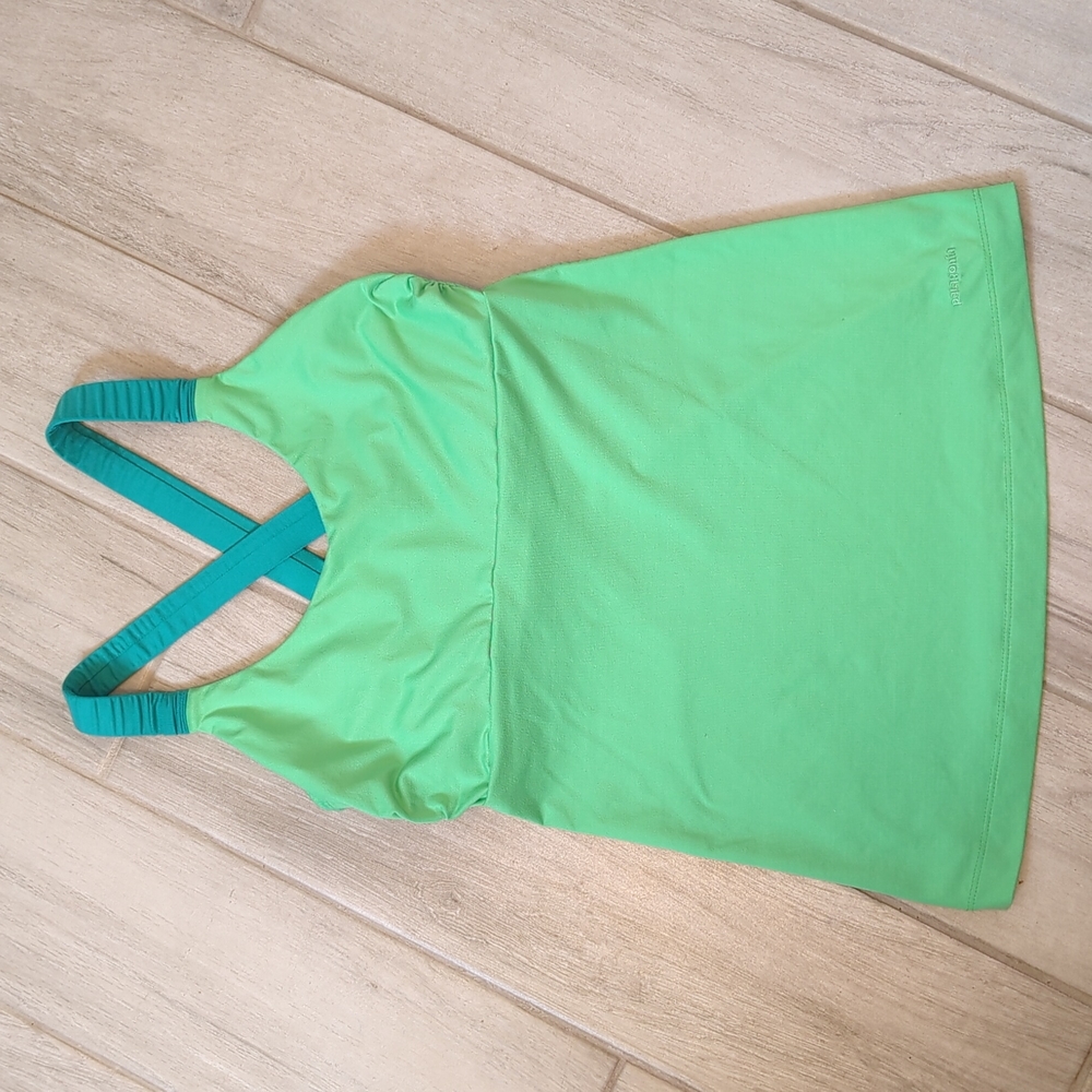 Patagonia Innerspace Athletic Tank, Criss Cross Straps, Green, Size Small